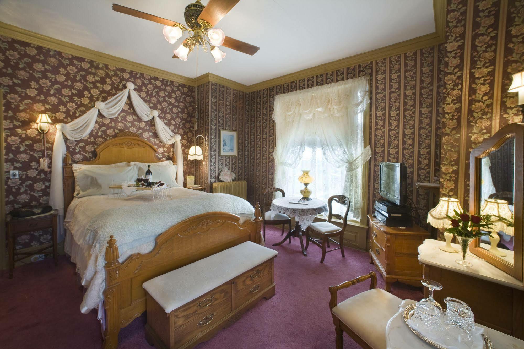 Port City Victorian Inn Muskegon Εξωτερικό φωτογραφία